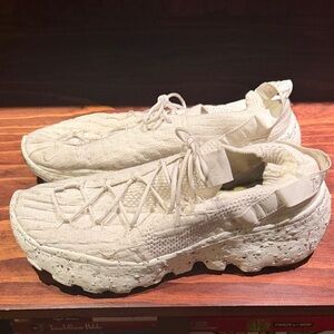 Nike Space Hippie 04